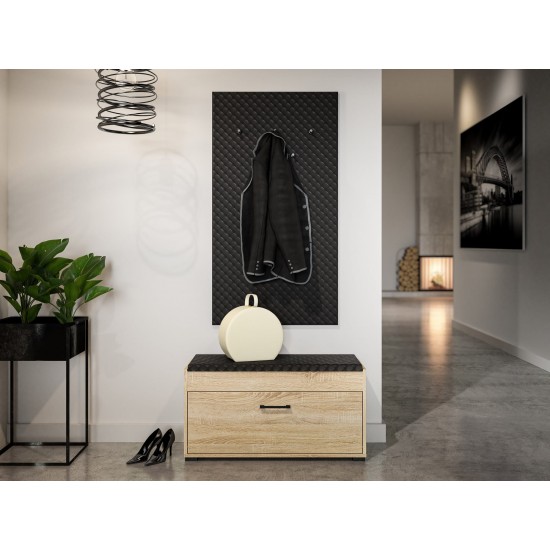 Caro 20 Black - polsterēts pakaramais