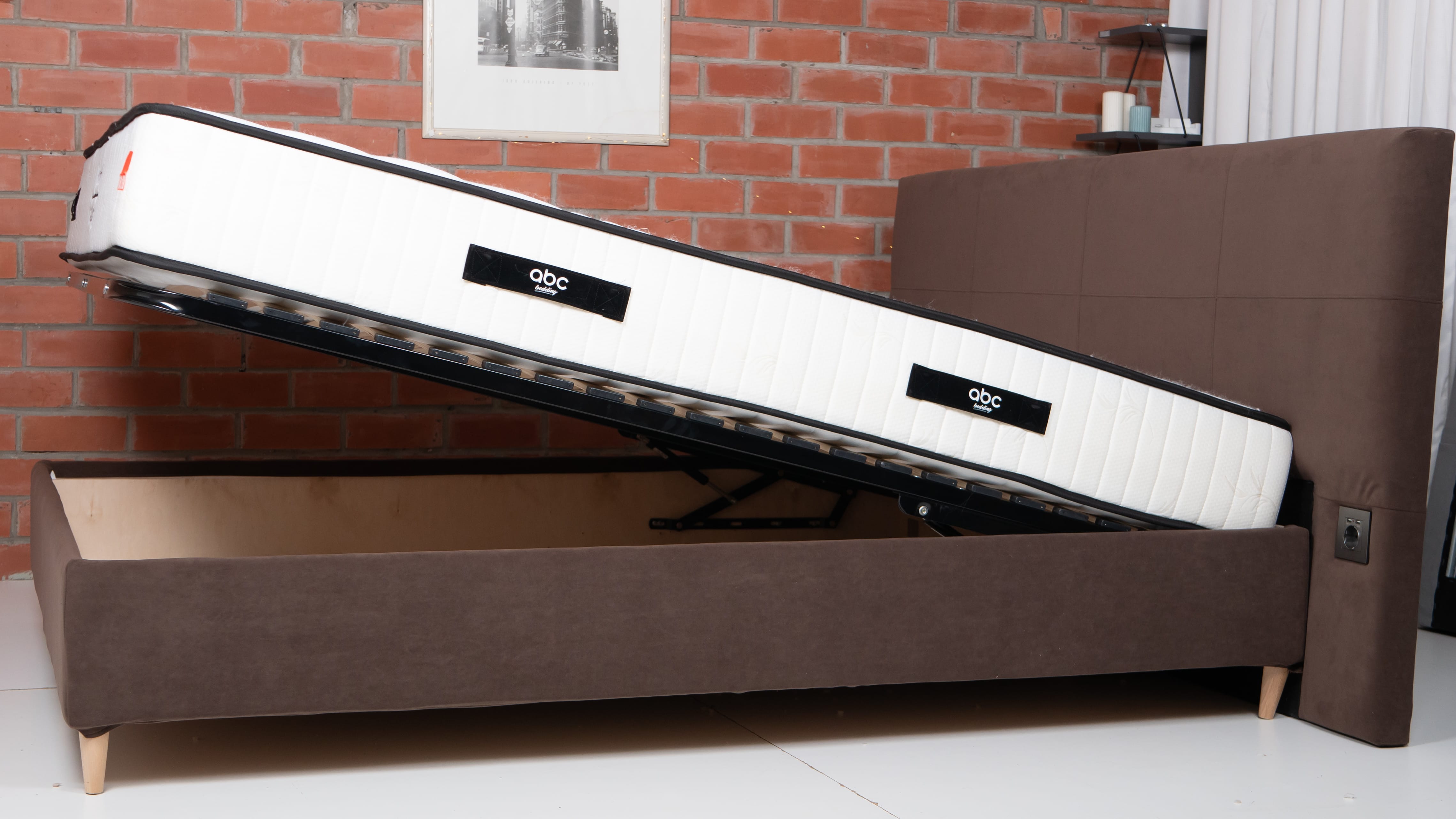 Bed with Storage Sandra Classic Brown 140 — photo 7